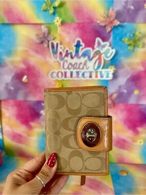 Coach wallet agenda